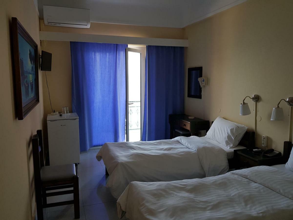 Hotel Miramare Pýlos Eksteriør bilde