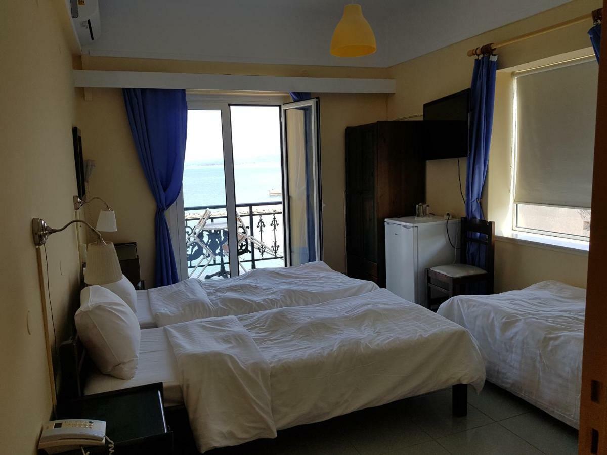 Hotel Miramare Pýlos Eksteriør bilde
