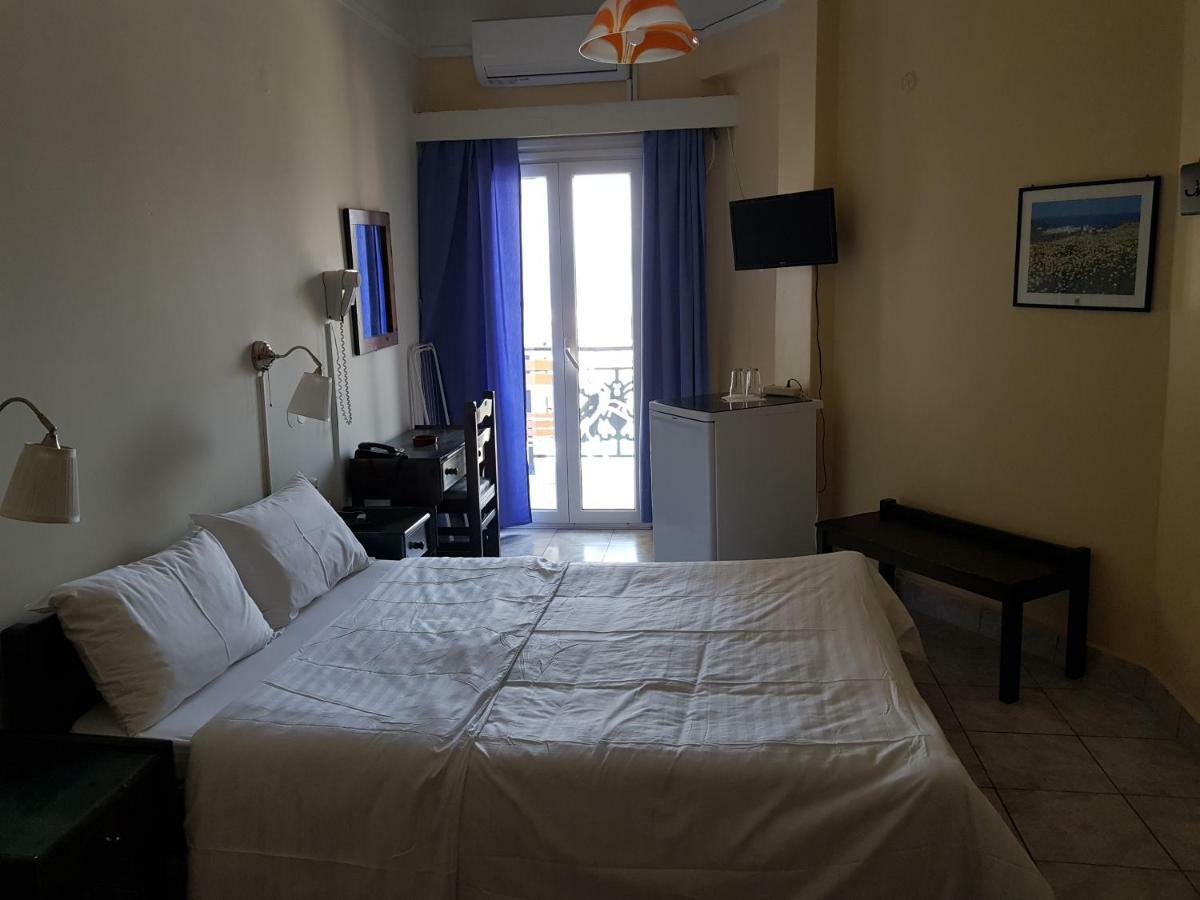 Hotel Miramare Pýlos Eksteriør bilde