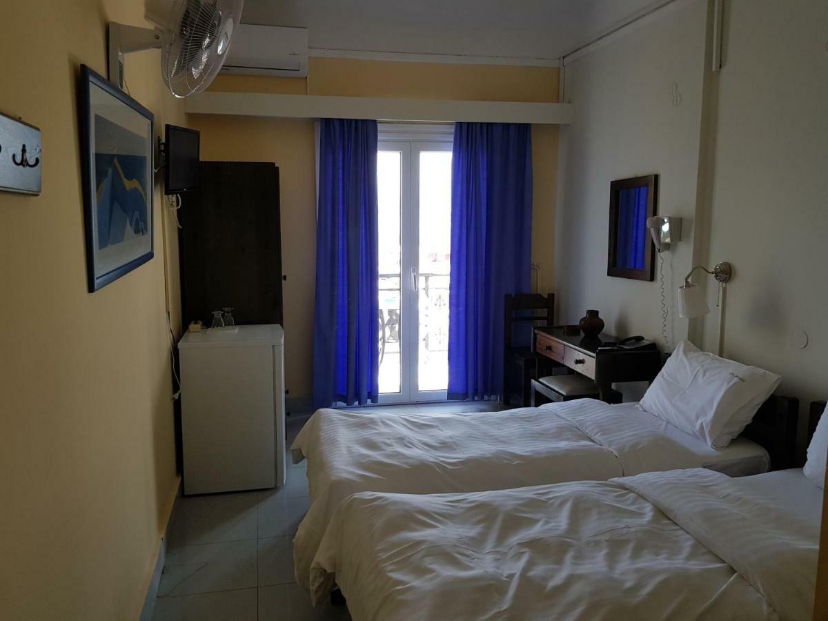 Hotel Miramare Pýlos Eksteriør bilde