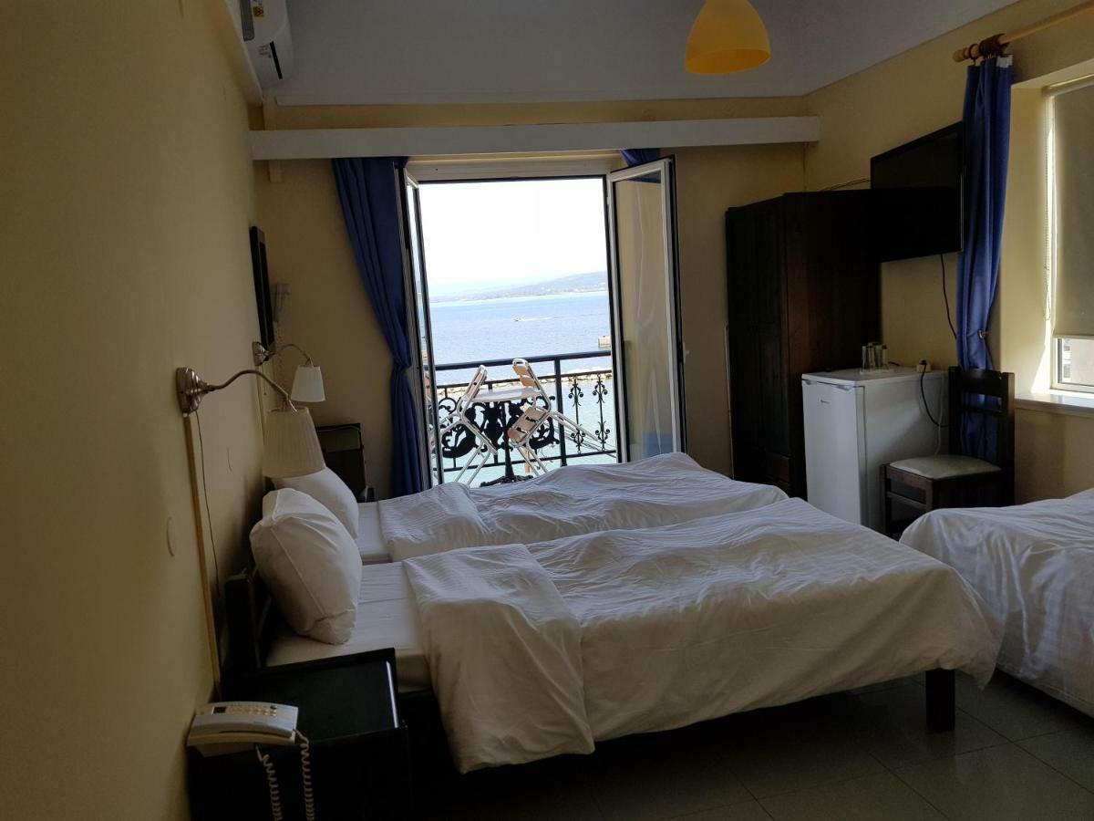 Hotel Miramare Pýlos Eksteriør bilde